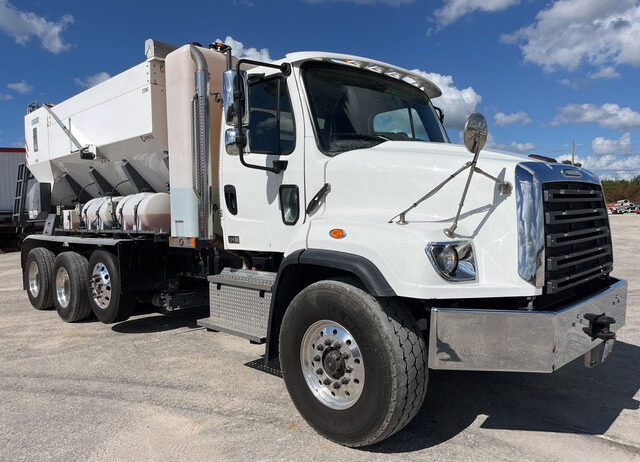 2023 Freightliner 114SD w/Cemen Tech C60, Stk #4983U