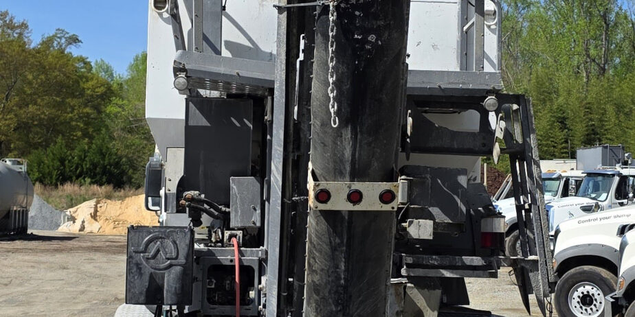 2022 Mack Granite w/Cemen Tech C60 plus options