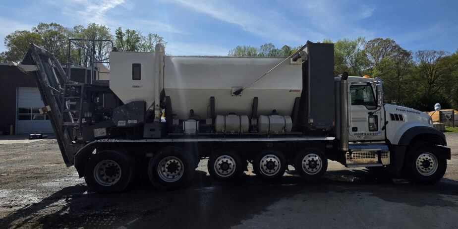 2022 Mack Granite w/Cemen Tech C60 plus options